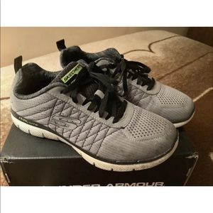 Skechers dual lite memory foam sneakers size 7